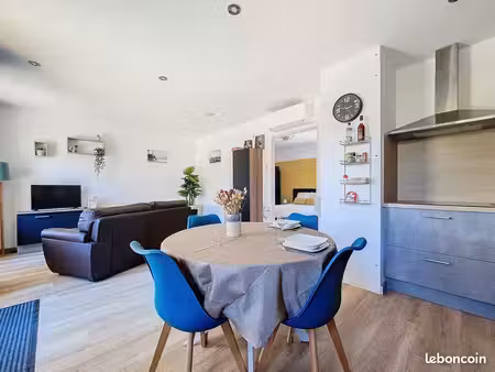t2 meublé 45 m² climatisé – 799 charges comprises