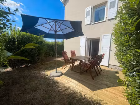 f5 meublés avec jardin privatif