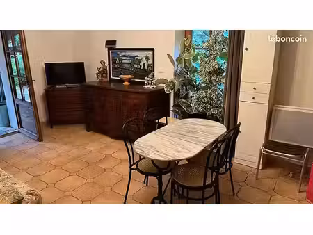 appartement à louer avec piscine et grand terrain