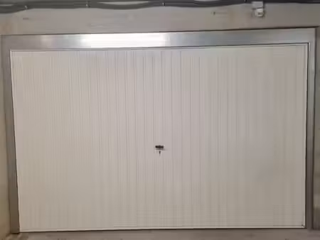 parking - garage box sécurisé pmr grande taille