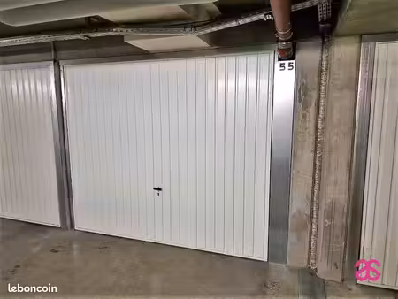 garage/box 32 m² lyon