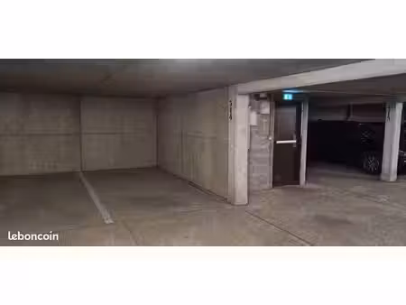 place de parking couverte et vidéosurveillée – parking du stade – sevran