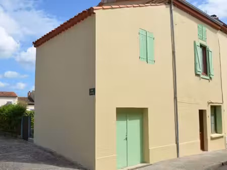 loue maison de village 78m²