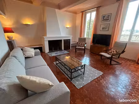 grand deux pièces vieil antibes