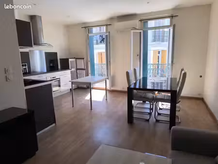 t3 meublé avec belle terrasse