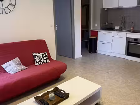 t2 belcier meublé avec extérieur