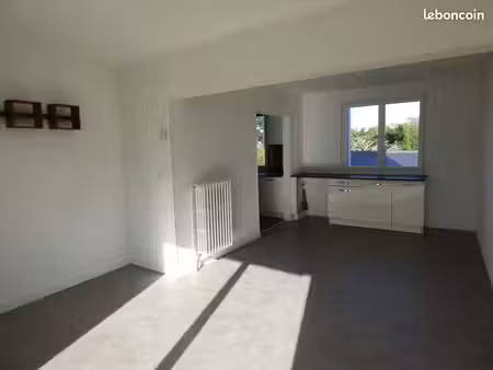 t3 centre quiberon location annuelle