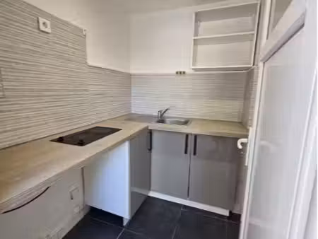 maisonnette meublée à louer – 1 chambre avec jardin collectif