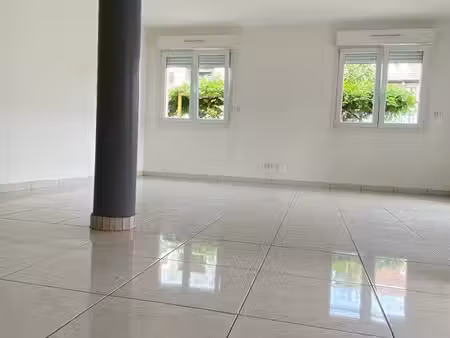 appartement t3 de 70m2 avec terrasse