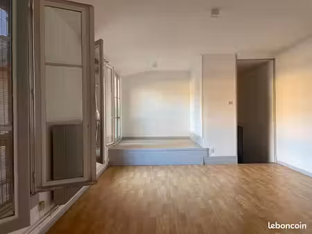 loue appartement t3 de 80 m2