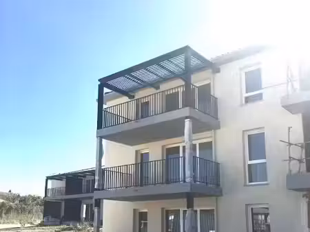 location appartement 1 pièce 33 m² à saint-cannat (13760)  577 €