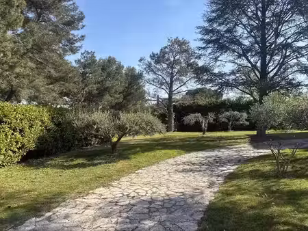 vente terrain 540 m² à charleval (13350)  180 000 €