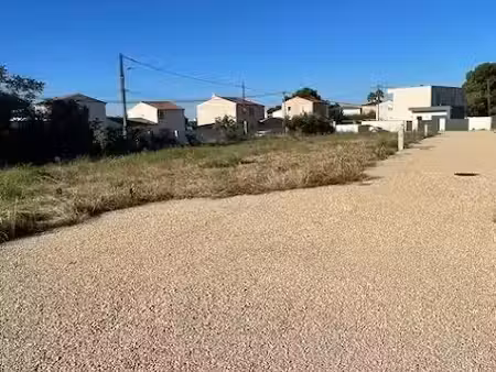 vente terrain 457 m² à la fare-les-oliviers (13580)  250 000 €