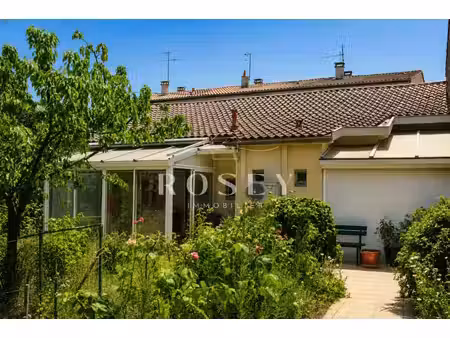 mérignac mondésir : maison de plain-pied à rénover avec jardin et double accès