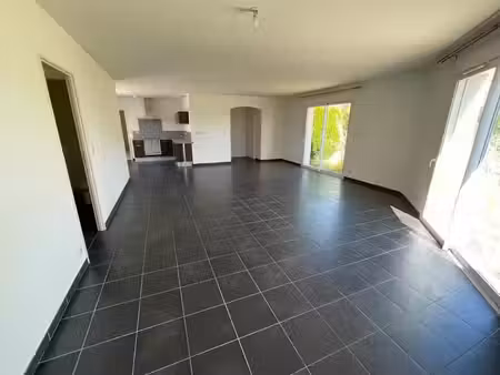 location maison 4 pièces 101.97 m² à l'houmeau (17137)  1 131 €