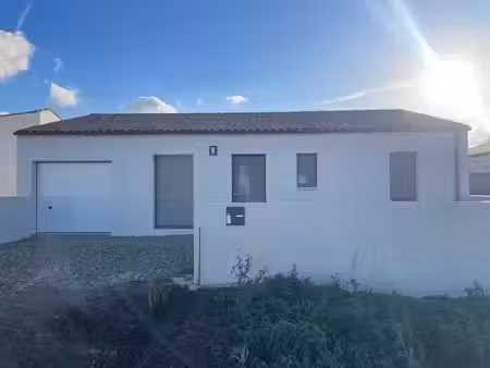 location maison 4 pièces 84.64 m² à saint-jean-de-liversay (17170)  1 040 €