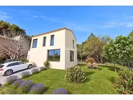 vente terrain 400 m² à le rove (13740)  210 000 €