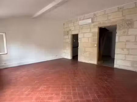 location appartement 3 pièces à beaucaire (30300)  790 €