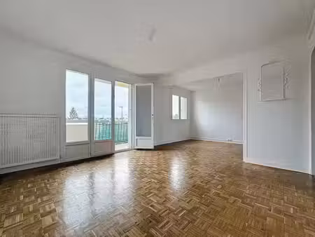 location appartement 3 pièces 72.98 m² à guilherand-granges (07500)  740 €