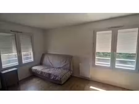 location appartement 1 pièce 38 m² à lille (59000)  700 €