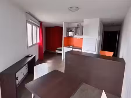 location appartement 1 pièce à talence (33400)  712 €