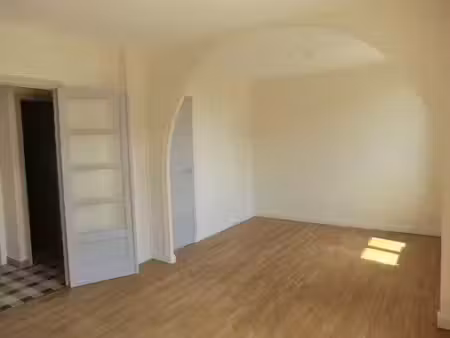 location appartement 3 pièces 64 m² à valence (26000)  750 €