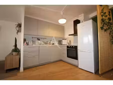 a louer - pointe colombiere chalon -t3 83.7m²