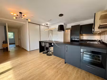 appartement annecy 3 pièce(s) 64.22 m2