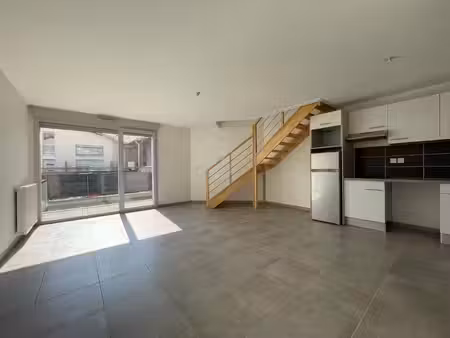 location appartement 3 pièces 66 m² à blagnac (31700)