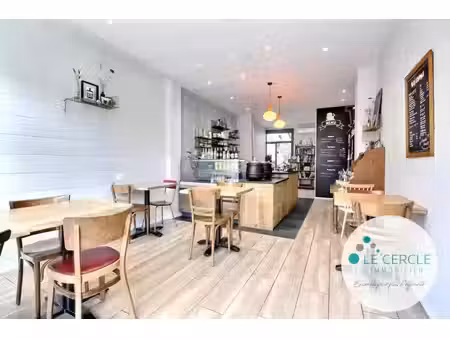 surface commerciale à louer à rue hamoir 21 la louvière (vbe70268)