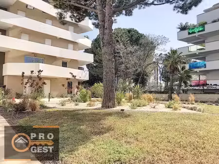 location appartement 2 pièces 42.4 m² à montpellier (34000)  792 €