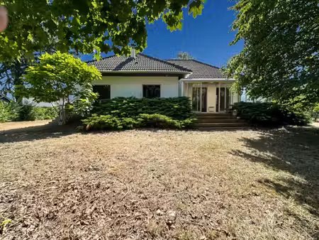 dordives (45) charmante maison plain pied de 114 m2 sur terrain clos de 1 030 m2. commodit