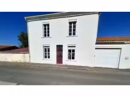 saint-jean-d’hermine – maison en pierre 191 m² – 3 chambres – terrain 651 m² – dpe b