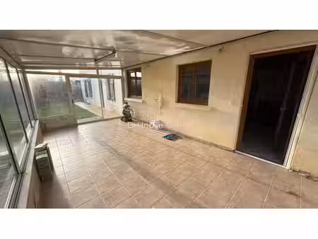 maison 6 chambres et dépendances avec un spacieux terrain