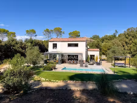 villa de 133m² avec piscine à lorgues