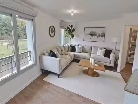 location appartement 2 pièces 45 m² à neuilly-sur-marne (93330)  1 000 €