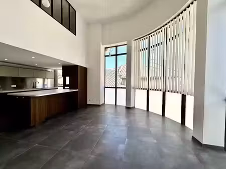 location appartement 4 pièces 85 m² à orange (84100)  950 €