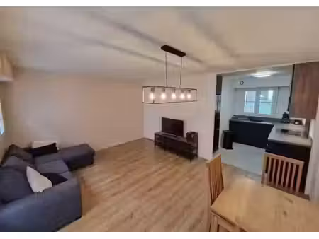 location meublée appartement 2 pièces 50 m² à lille (59000)  1 075 €