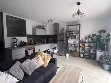 location appartement 2 pièces à merignac (33700)  1 000 €