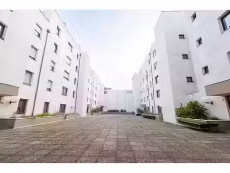 location appartement 4 pièces 94 m² à bordeaux (33000)  1 474 €
