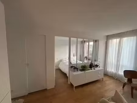 location meublée appartement 2 pièces 34 m² à paris 15ème (75015)  1 500 €