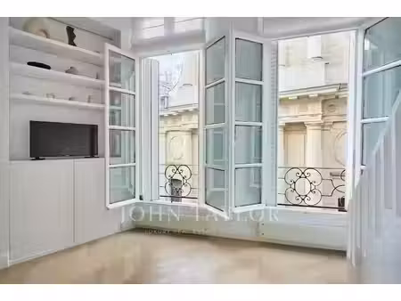 location meublée appartement 2 pièces 27.11 m² à paris 1er (75001)  1 950 €