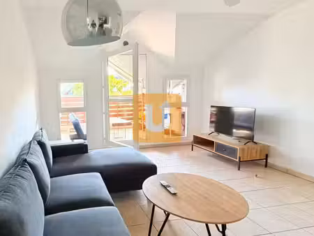 bel appartement t4 dans les bas de la plaine saint-paul disp