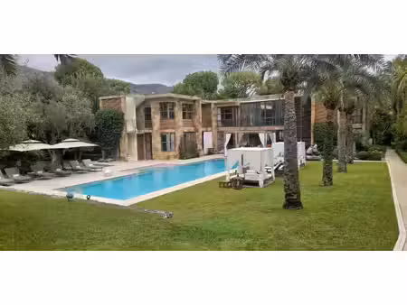 propriété avec piscine en bord de mer saint-jean-cap-ferrat (06)