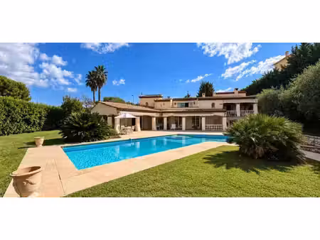 villa avec piscine et jardin sud - la gaude (06)