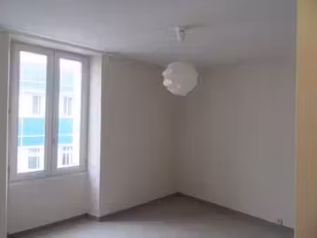 location appartement t1 à la roche-sur-yon (85000) : à louer t1 / 30m² la roche-sur-yon