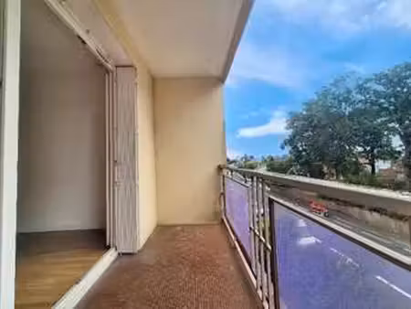 location appartement t1 à rezé (44400) : à louer t1 / 30m² rezé