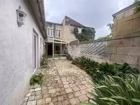 vente maison 9 pièces 200 m² rochefort (17300)