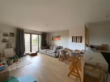 location appartement 3 pièces 63 m² à clamart (92140)