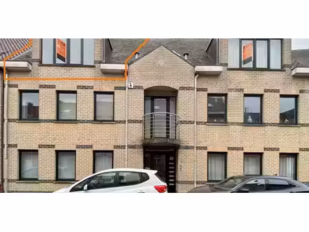 penthouse à louer à hamme pour € 775 avec 2 chambres à coucher